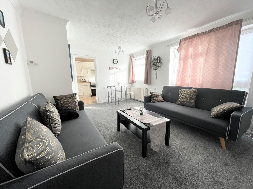 Property photo 2 of 9 Living Room