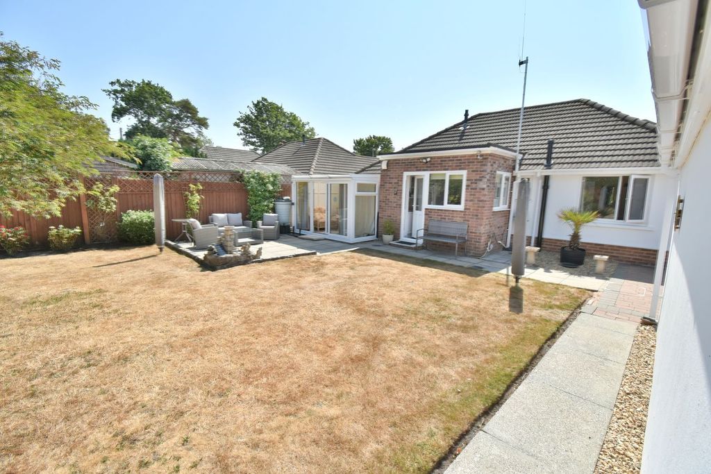Property photo 3 of 26