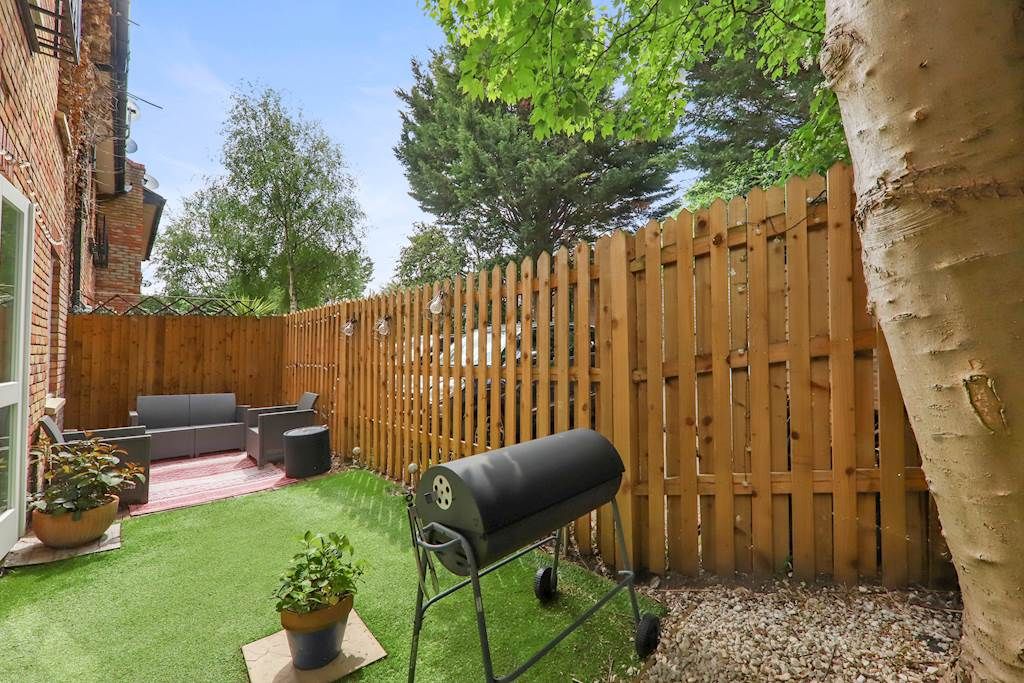 Property photo 3 of 11