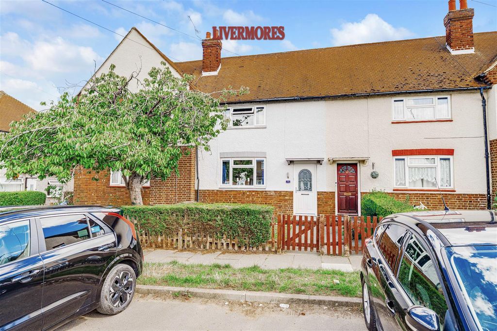 Property photo 1 of 16 External