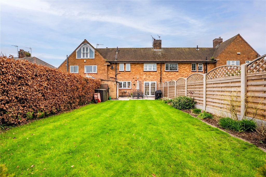Property photo 2 of 32 Picture No. 35