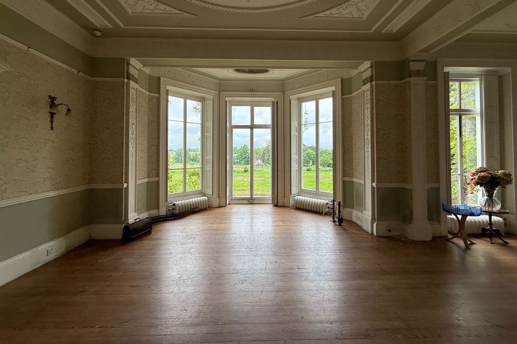 Property photo 2 of 25 Penton Lodge, Penton Mewsey, Andover, Hampshire Sp11 0rd