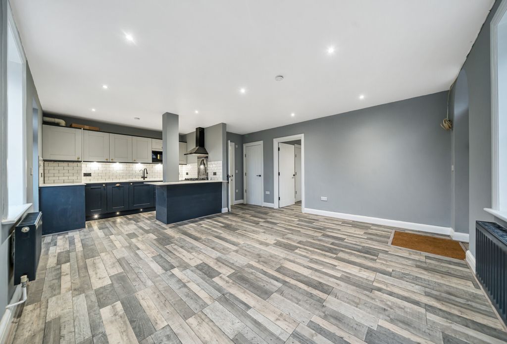 Property photo 3 of 19 1195473 (5).Jpg