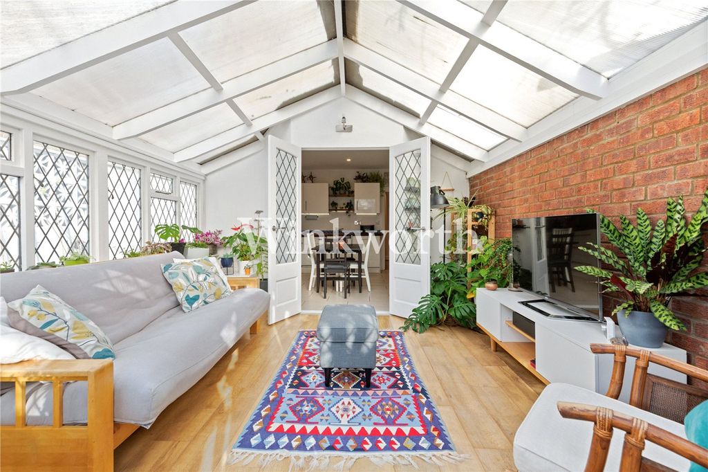 Property photo 1 of 19 Picture No. 16