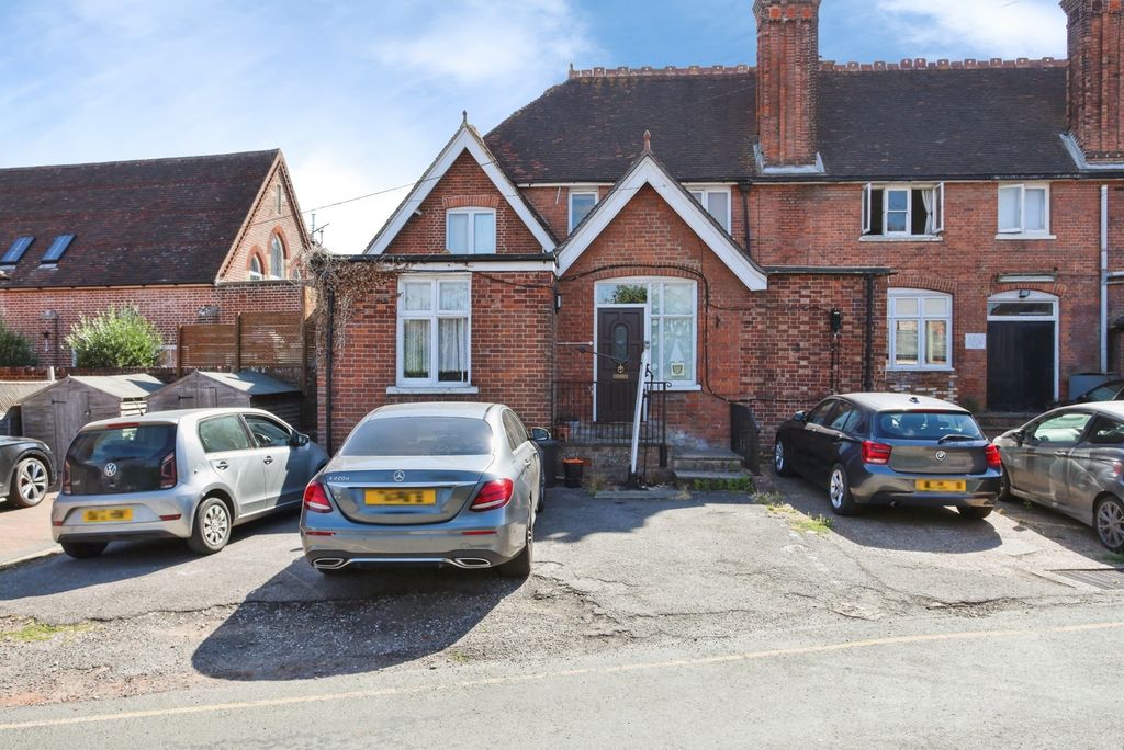 Property photo 1 of 11 Pbox-Img.Jpg