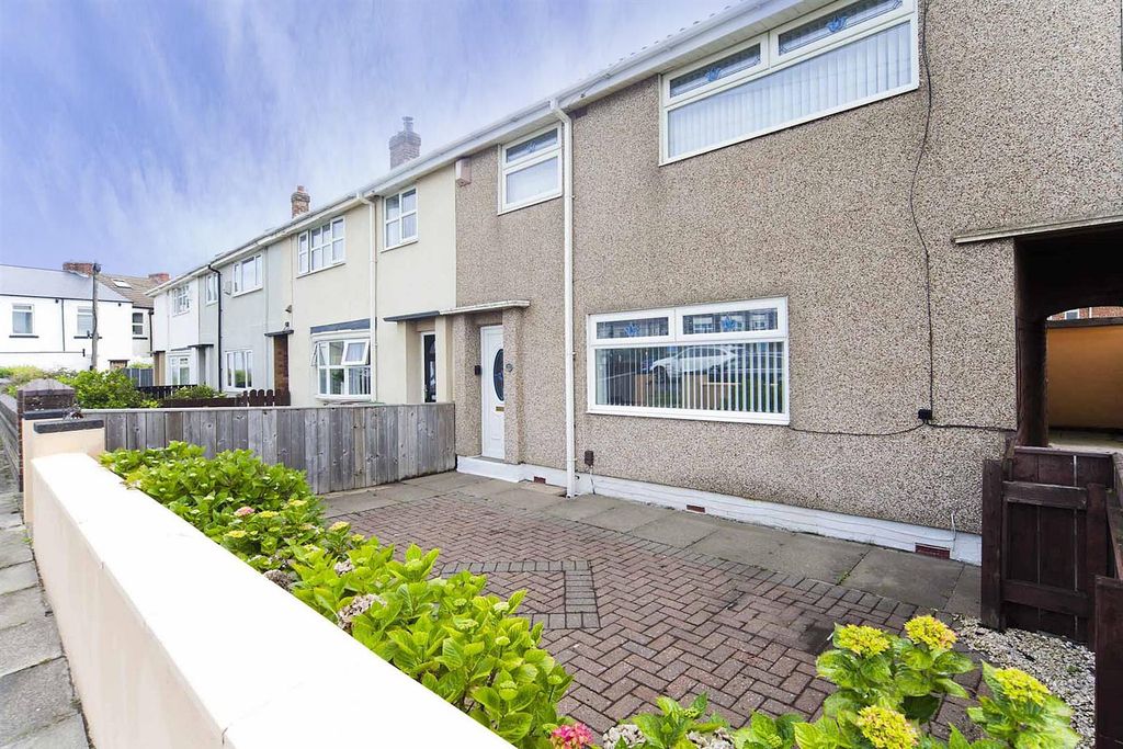 Property photo 2 of 24