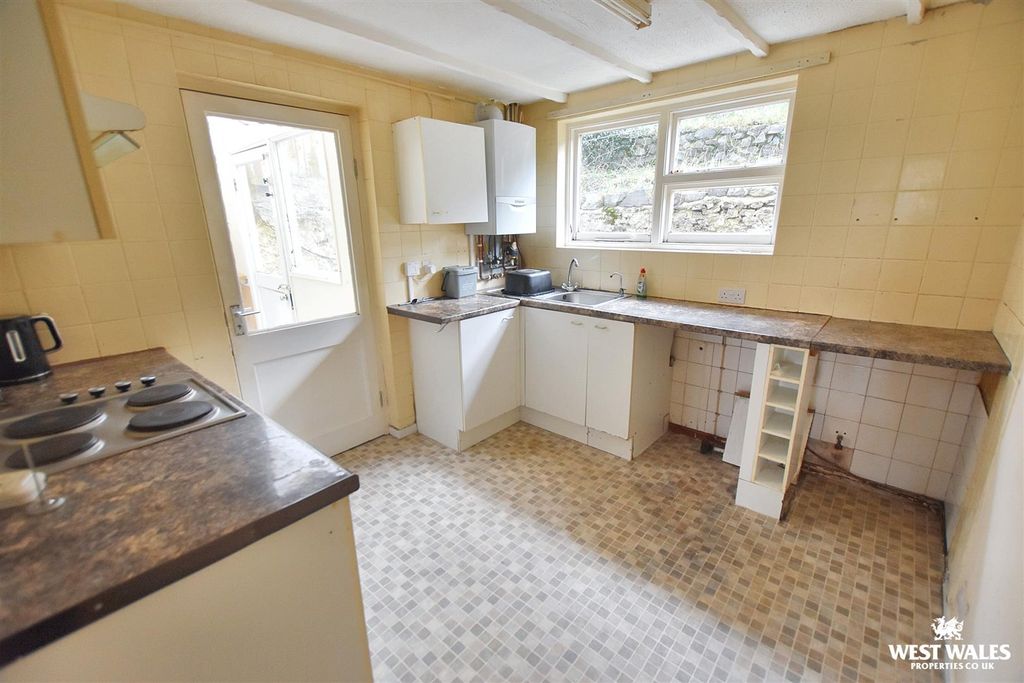 Property photo 3 of 19 6 (37).Jpg