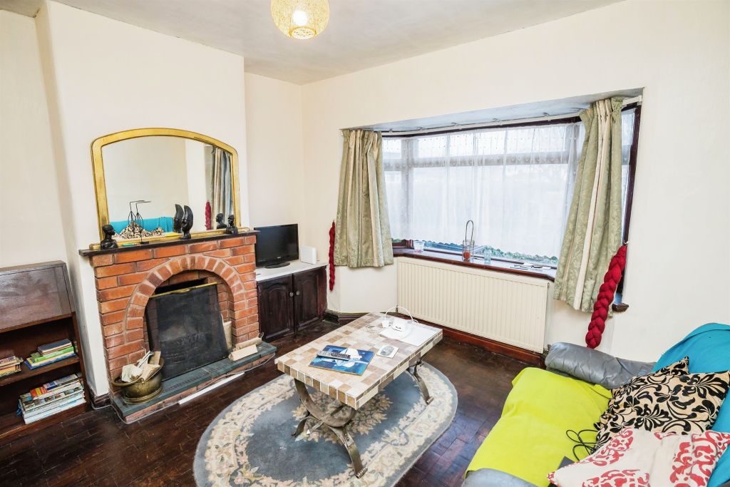 Property photo 3 of 13