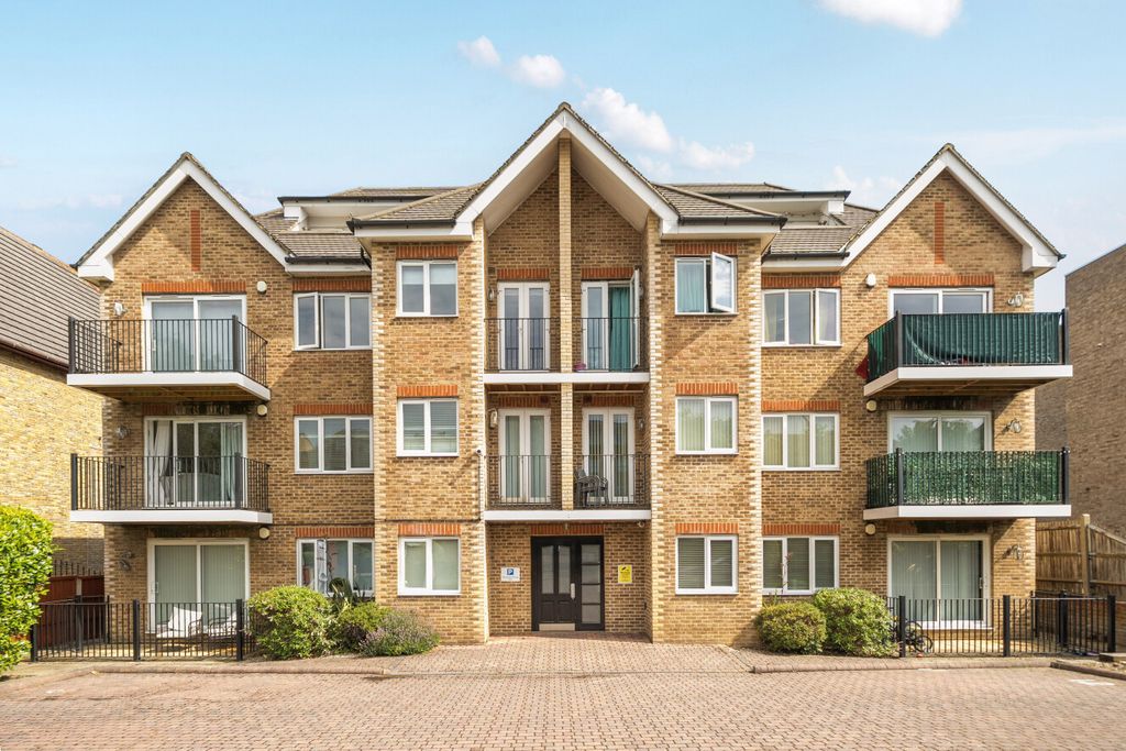 Property photo 1 of 11 1482400-1-6A3A608...