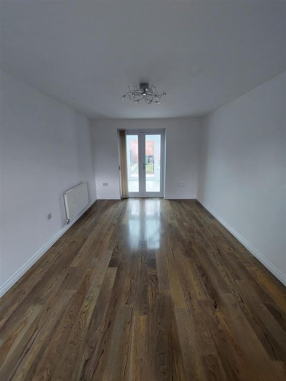 Property photo 3 of 29 37B112c0-Baa5-437F-95A4-A6Ec52F0444F.Jpg