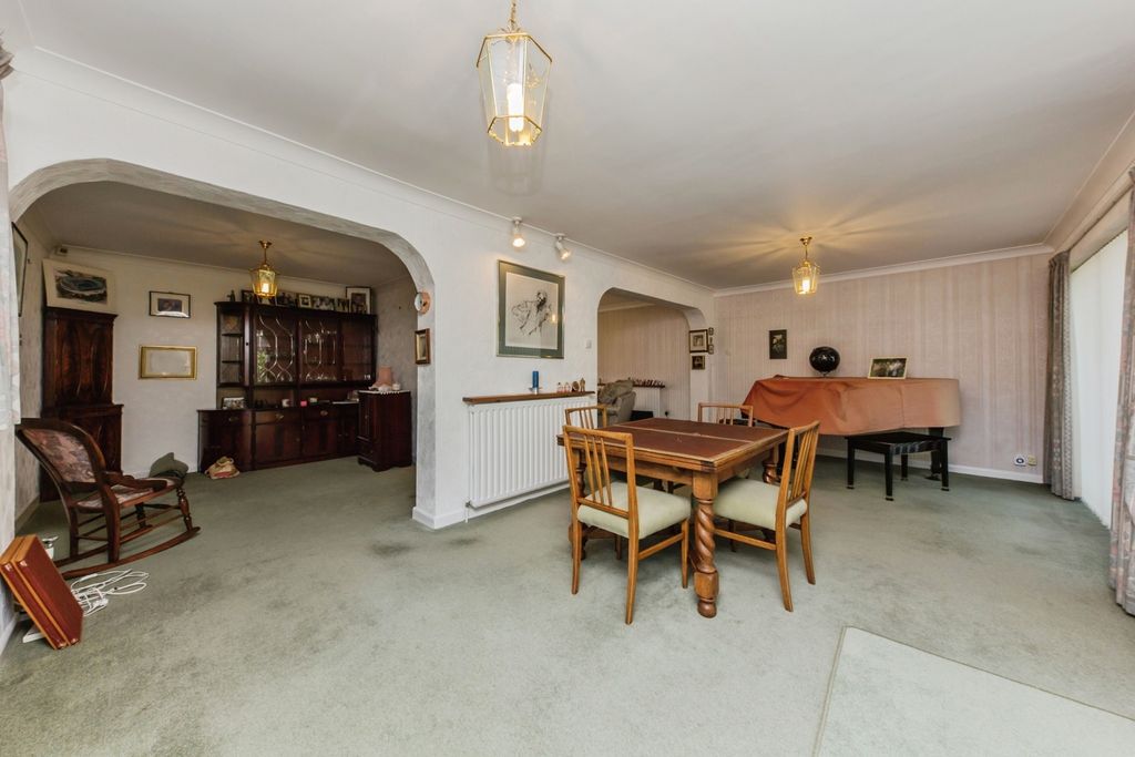 Property photo 2 of 20 Pbox-Img.Jpg