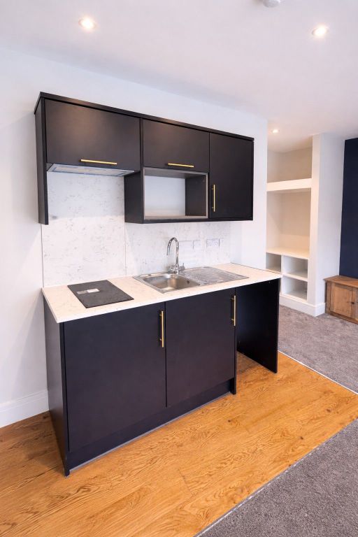 Property photo 3 of 8 Photo 8