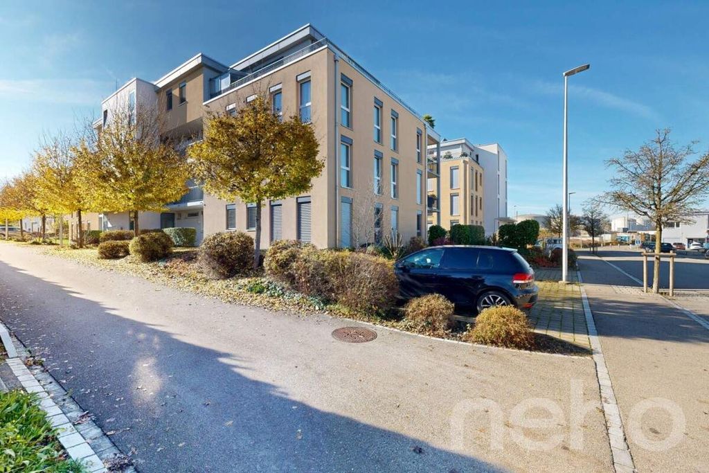 Property photo 1 of 12