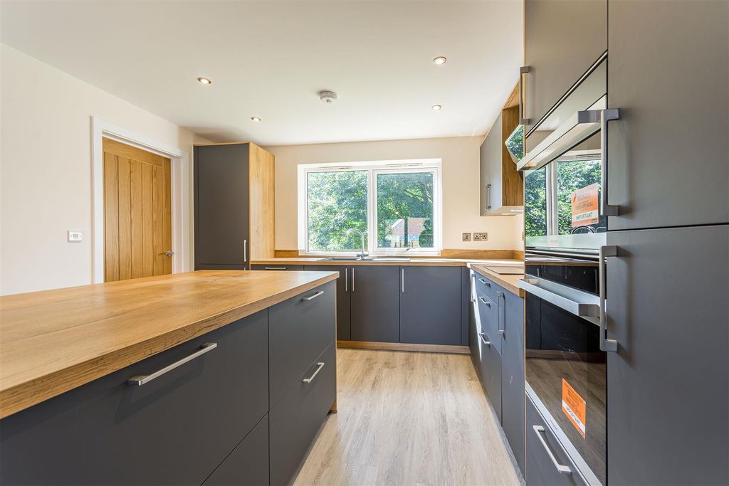 Property photo 2 of 30 Ccltd23.Jpg