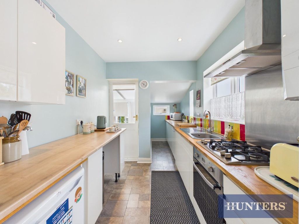 Property photo 3 of 13 Kitchen