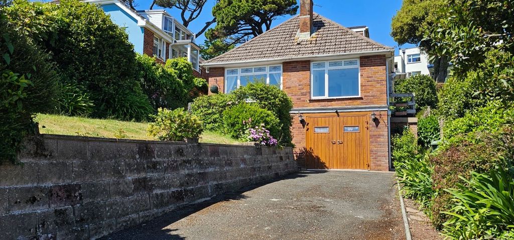 Property photo 1 of 9 Exterior