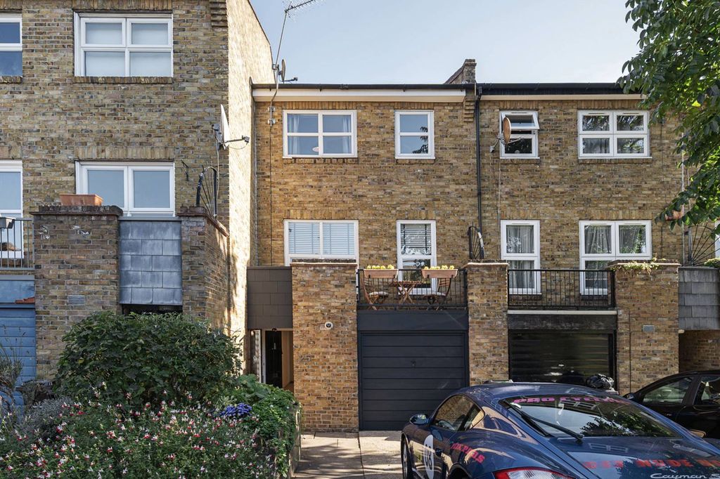 Property photo 1 of 27