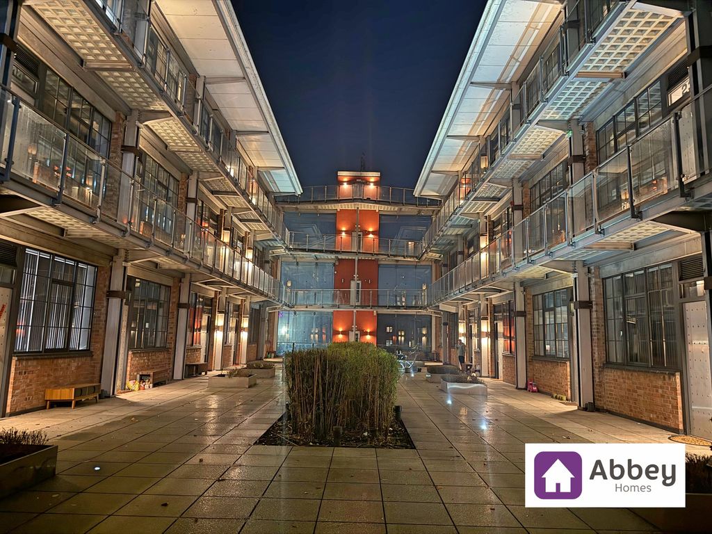 Property photo 1 of 14 Communal Court Yard Area