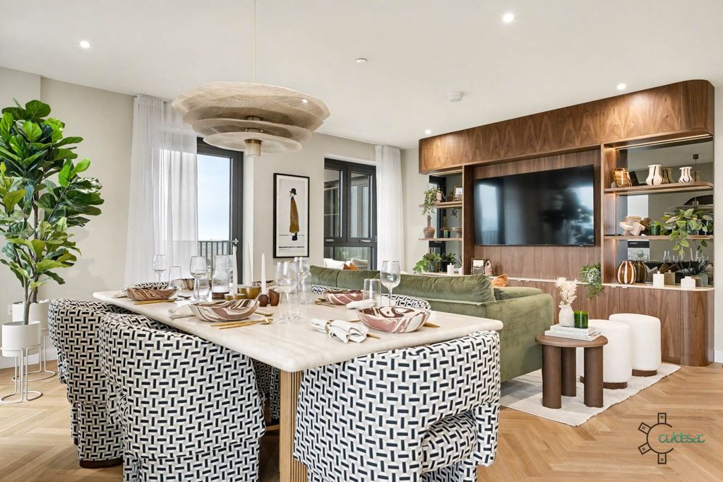 Property photo 1 of 27