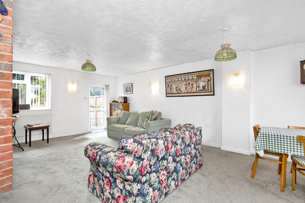 Property photo 3 of 20