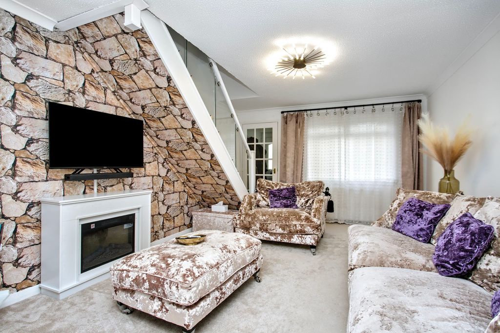 Property photo 2 of 9 Property Image 2