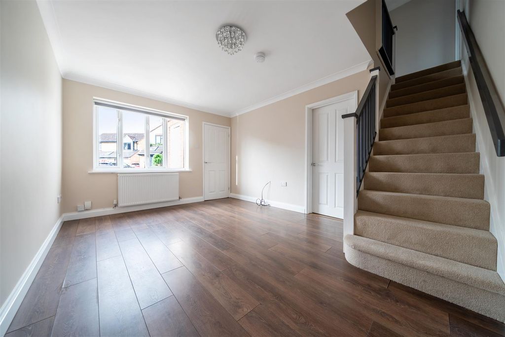 Property photo 3 of 11 1365121-10-68F5Fddca1Eb4.Jpg