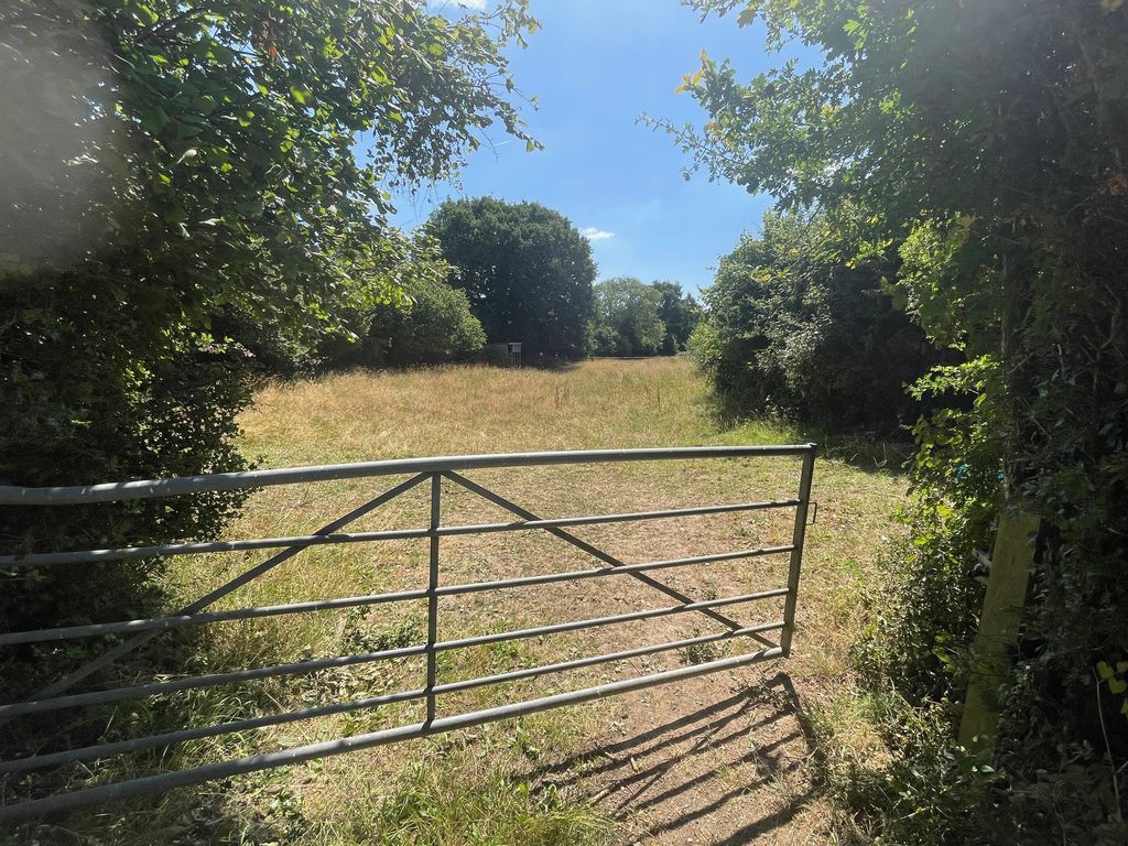 Property photo 1 of 6