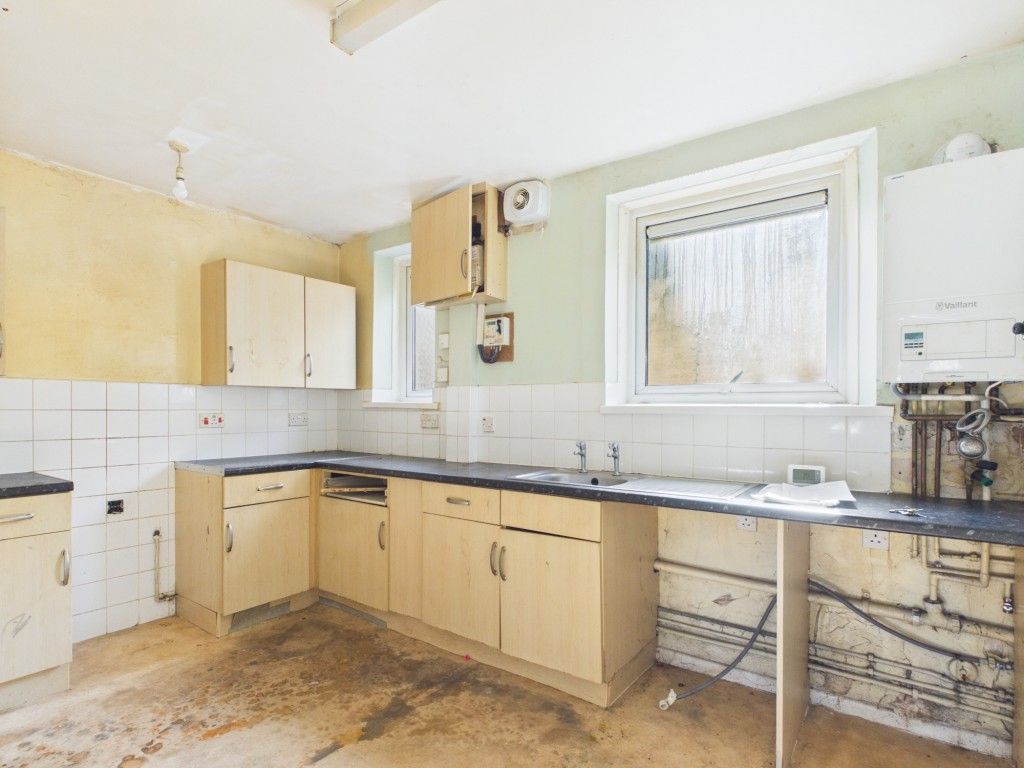 Property photo 2 of 7 Kitchen Dining Room