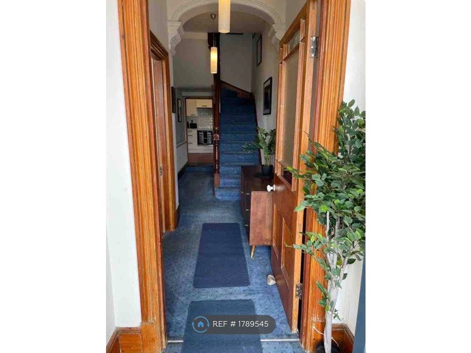 Property photo 2 of 25 Hall
