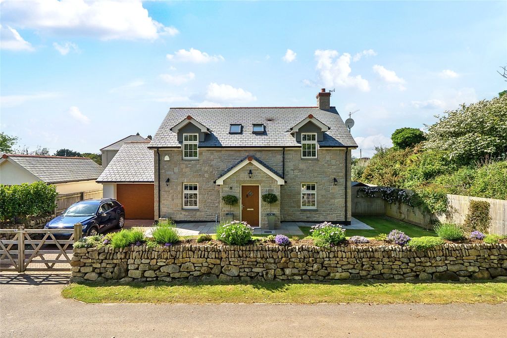 Property photo 1 of 27 Picture No. 23