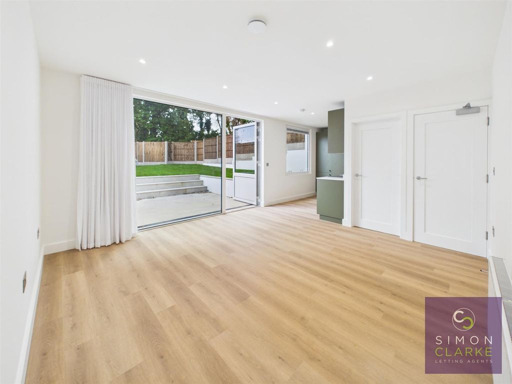 Property photo 1 of 16 Cam05425G0-Pr0174-Still013.Jpg