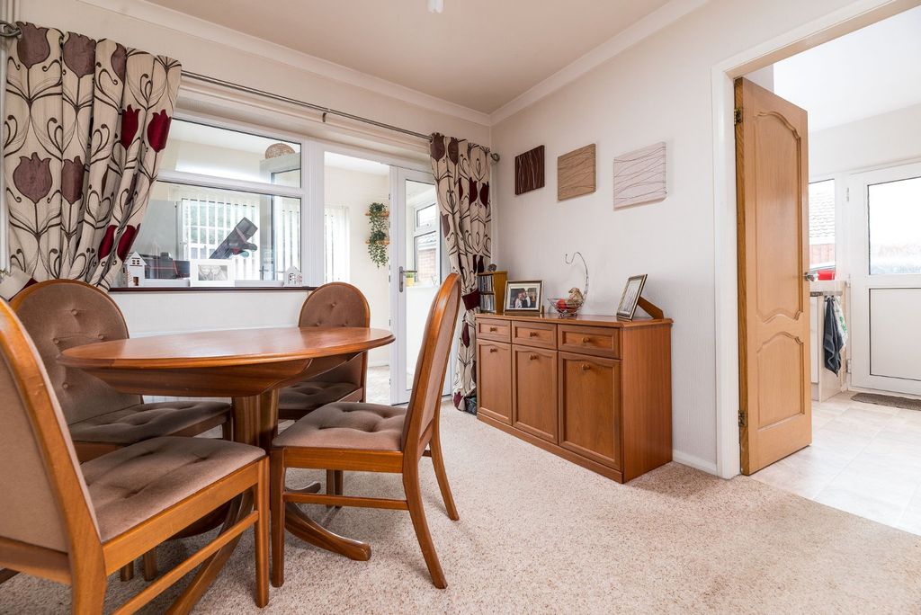 Property photo 3 of 27 Picture No. 05