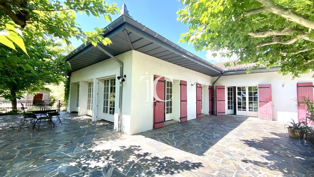 Property photo 1 of 11 Saint Ambroix, Single-Storey Villa With A View, 4 Bedrooms + 1 Flat, Workshop Or Commercial Premises, Swimming Pool, Terrace, On 2696M2
