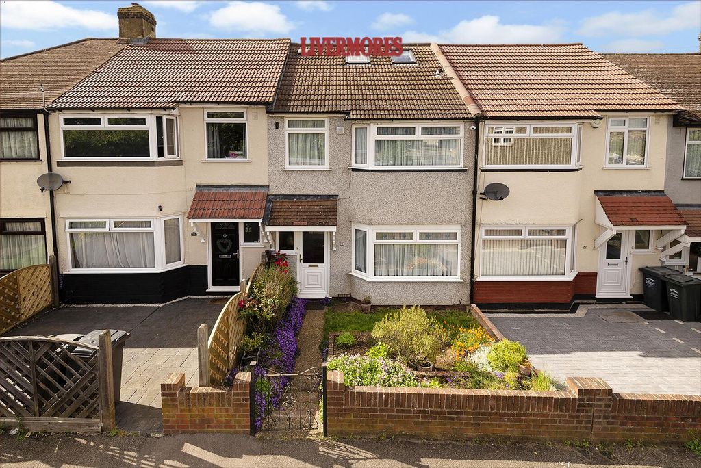 Property photo 1 of 17 24 Francis Road 001Dp1.Jpg