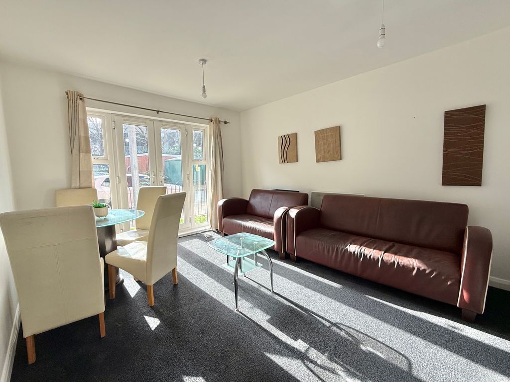 Property photo 2 of 10 Img_7302