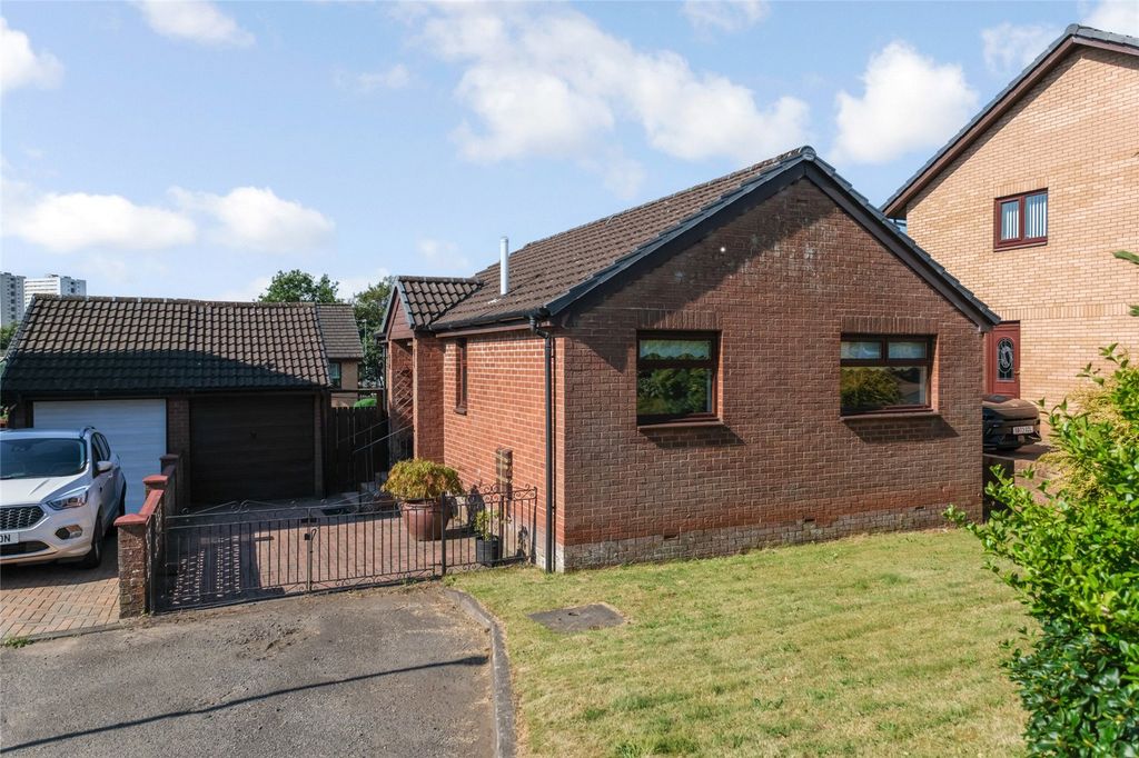 Property photo 1 of 27 Picture No. 04