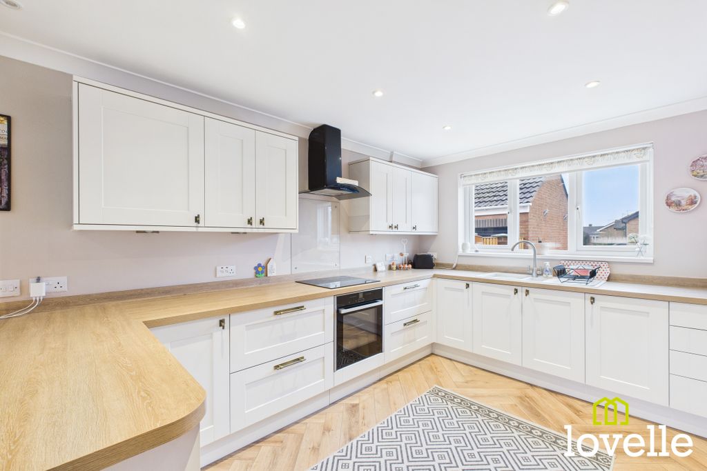 Property photo 1 of 30