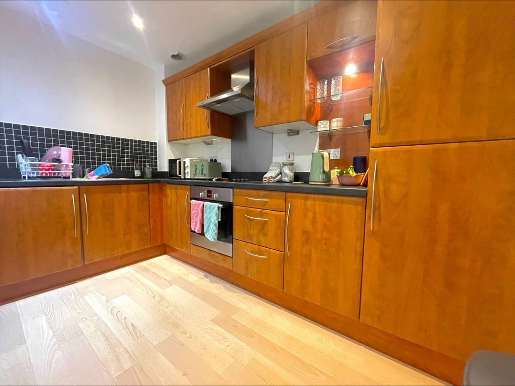 Property photo 2 of 12 Picture No. 25