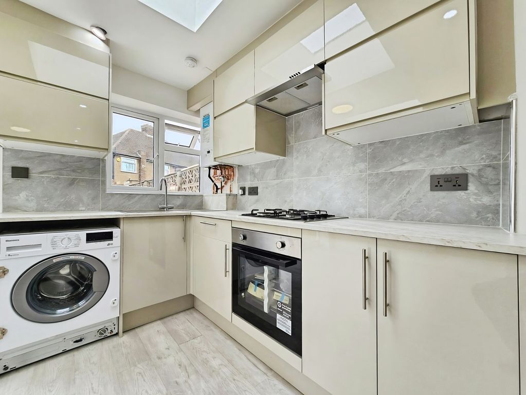 Property photo 3 of 15 Reception/Kitchen