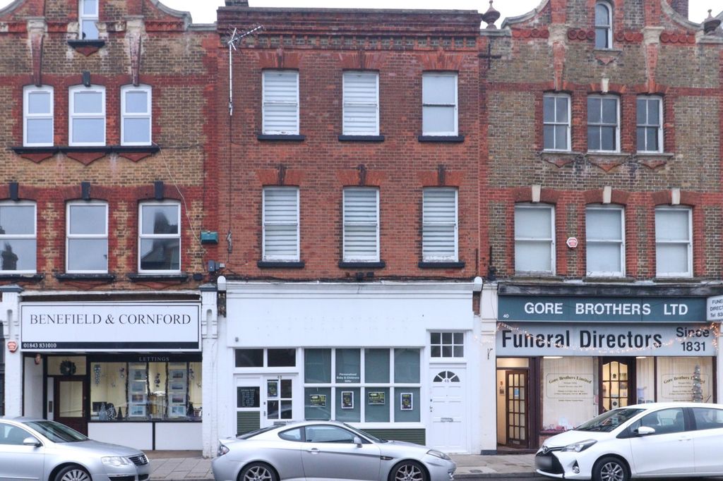 Property photo 1 of 24 Picture No. 11