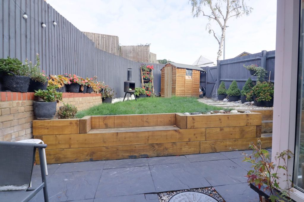 Property photo 2 of 12 Picture No. 06