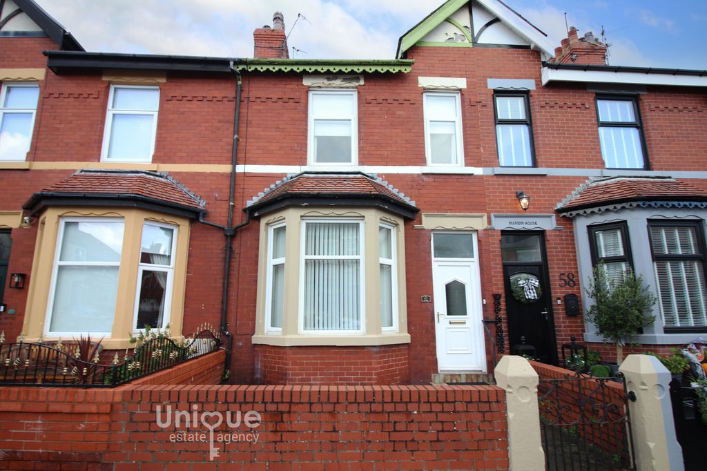 Property photo 1 of 21