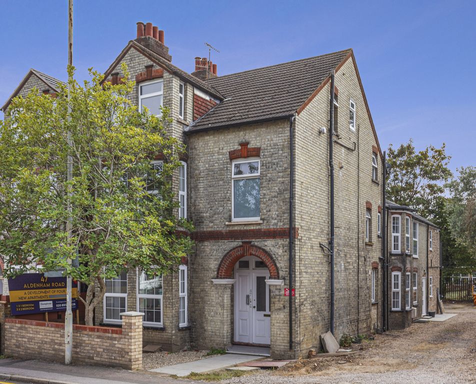 Property photo 3 of 5 Flats At 47 Aldenham Road