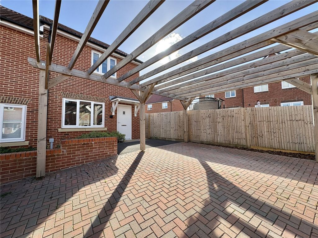 Property photo 1 of 11 Picture No. 18