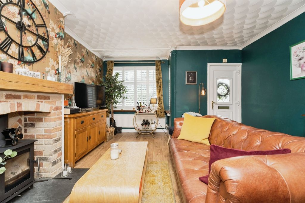 Property photo 3 of 15