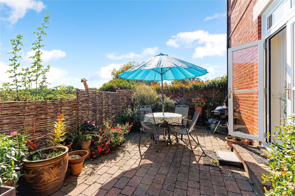 Property photo 3 of 19 Patio