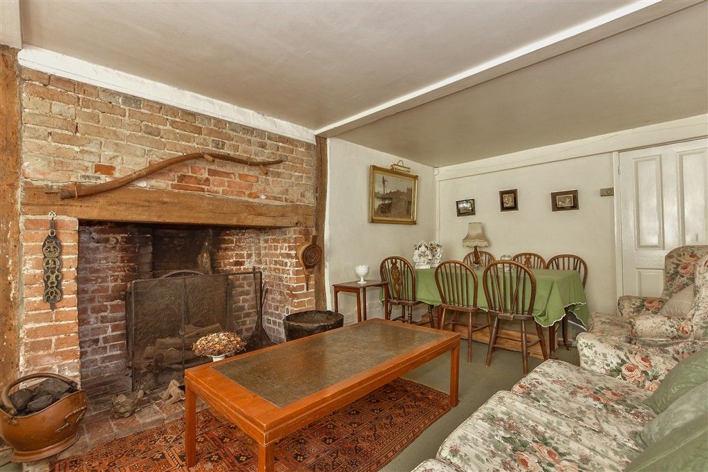 Property photo 1 of 7 Lounge/Diner