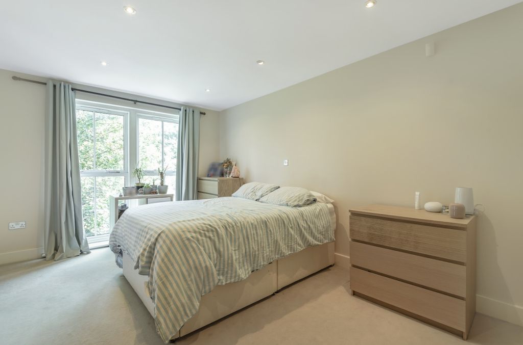 Property photo 2 of 7 632178 (4)