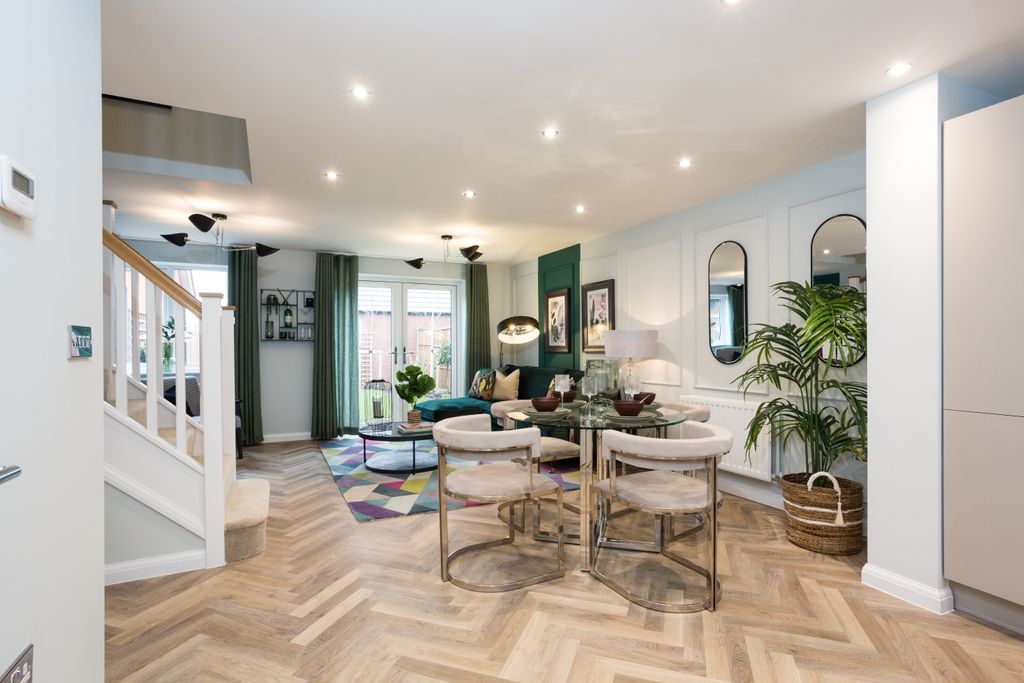 Property photo 2 of 8