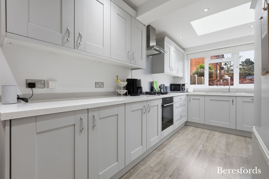 Property photo 3 of 21 Picture No. 06